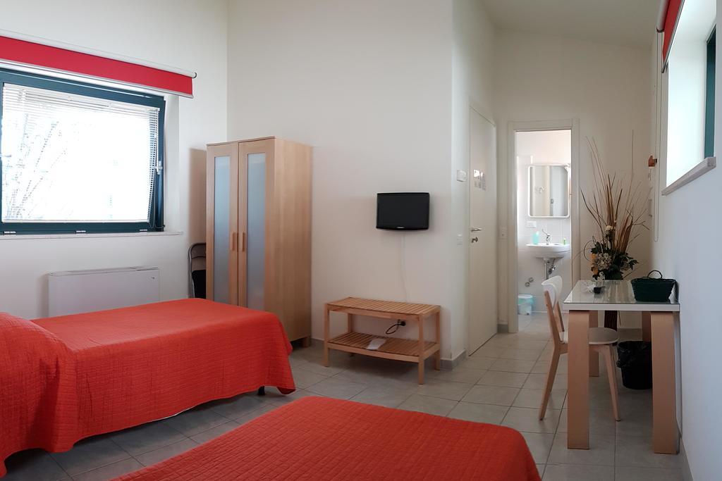Bambu Affittacamere & Residence แตราโม ภายนอก รูปภาพ